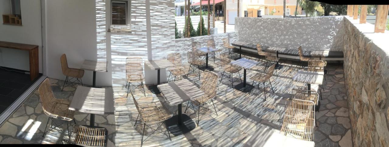 Aellia Hotel & Suites Leros Lakkion Екстер'єр фото