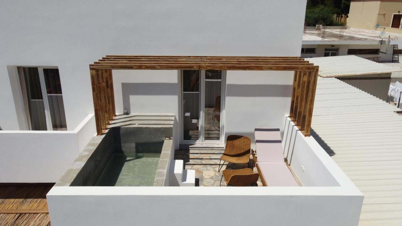Aellia Hotel & Suites Leros Lakkion Екстер'єр фото