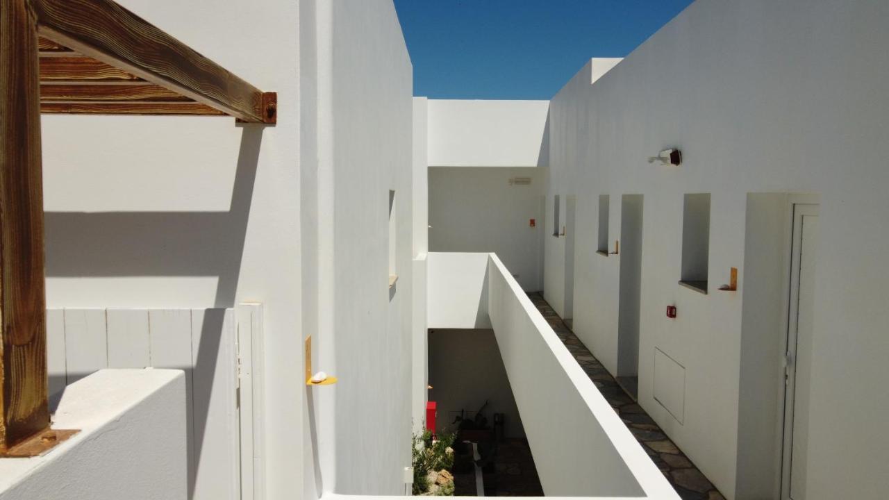 Aellia Hotel & Suites Leros Lakkion Екстер'єр фото
