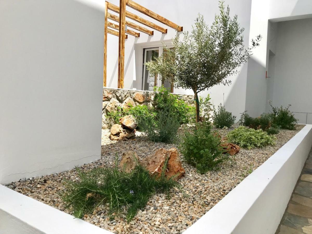 Aellia Hotel & Suites Leros Lakkion Екстер'єр фото
